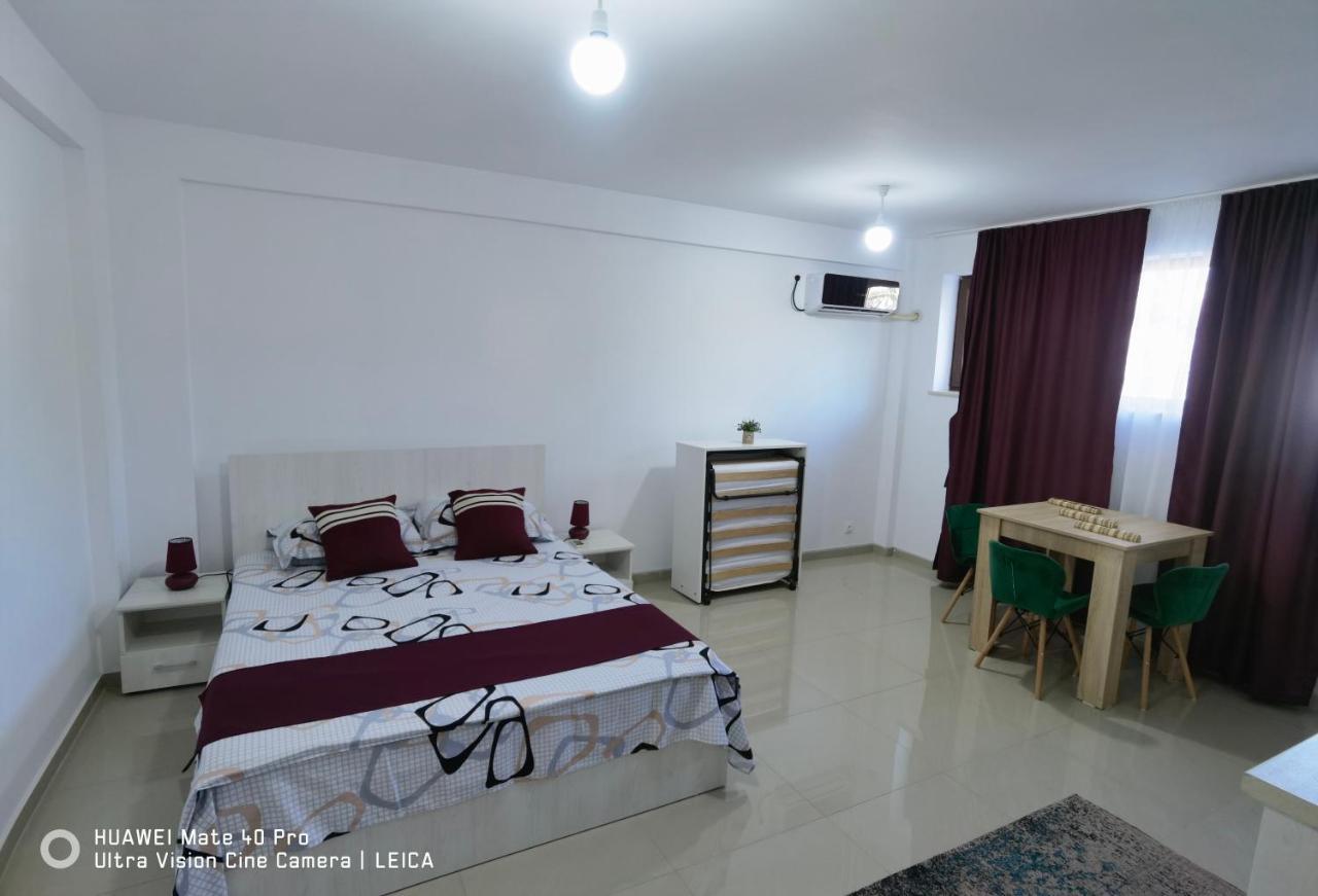 Garsoniera De La Mare Apartment Mangalia Ngoại thất bức ảnh
