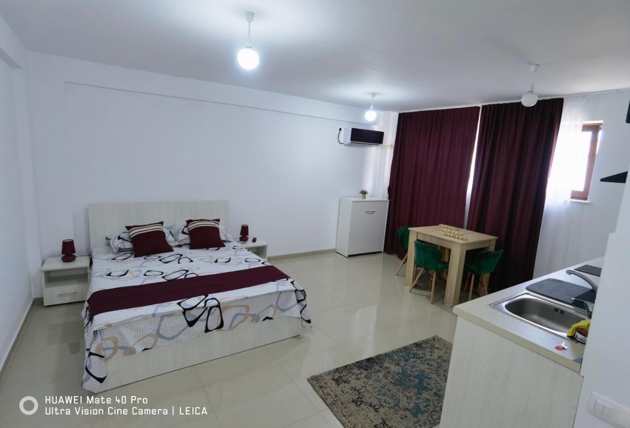 Garsoniera De La Mare Apartment Mangalia Ngoại thất bức ảnh