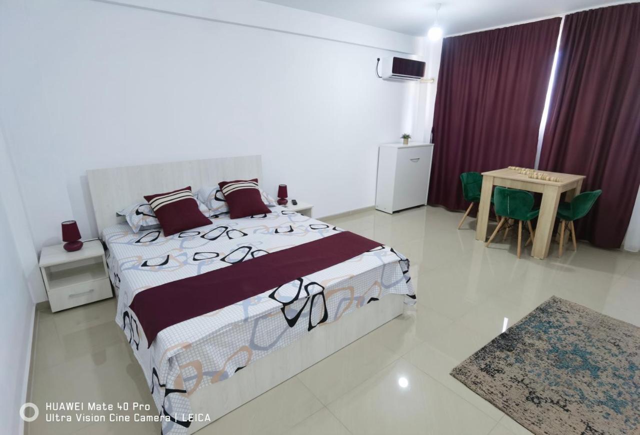 Garsoniera De La Mare Apartment Mangalia Ngoại thất bức ảnh