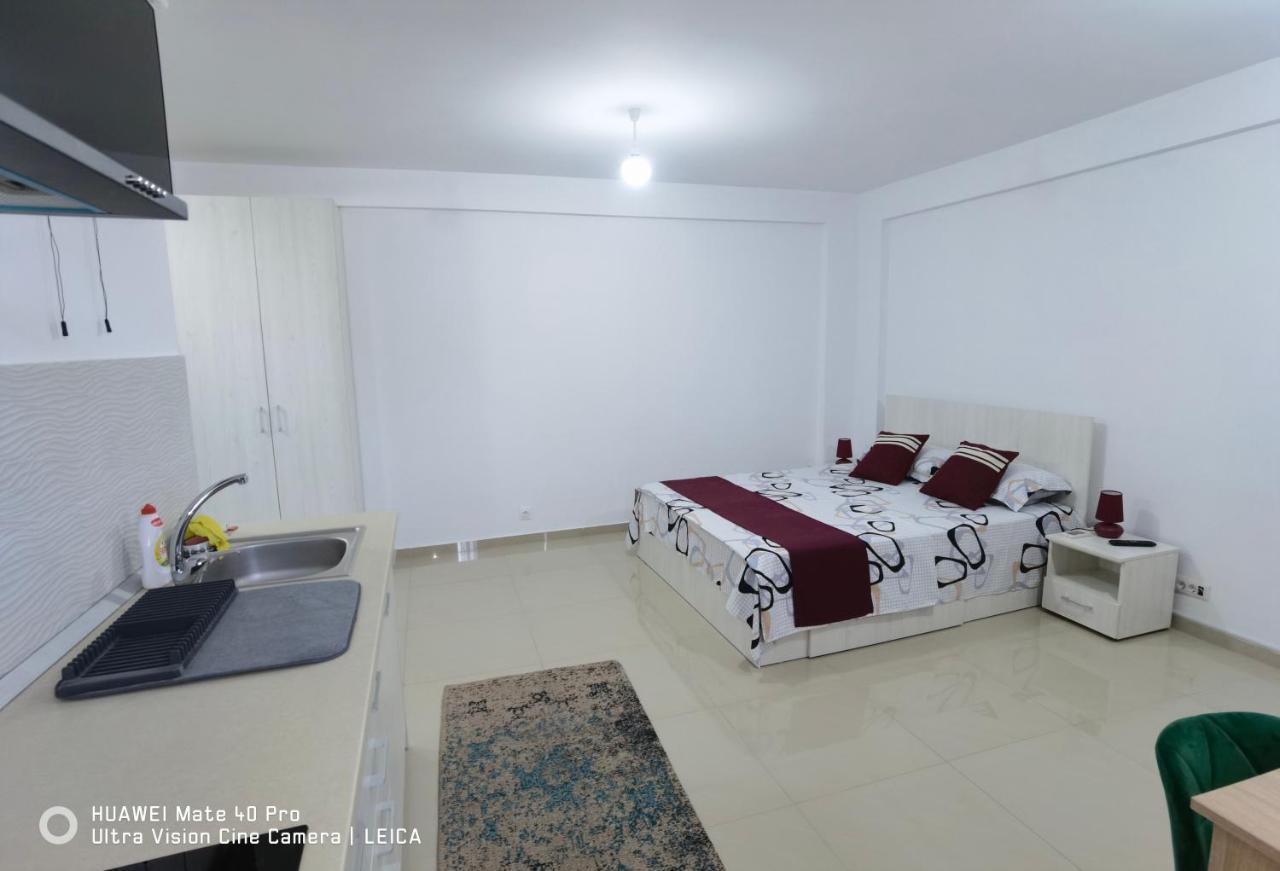 Garsoniera De La Mare Apartment Mangalia Ngoại thất bức ảnh