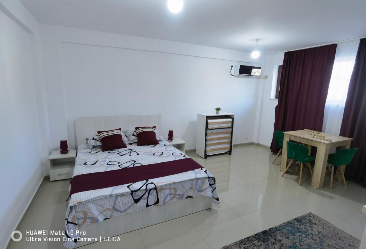 Garsoniera De La Mare Apartment Mangalia Ngoại thất bức ảnh