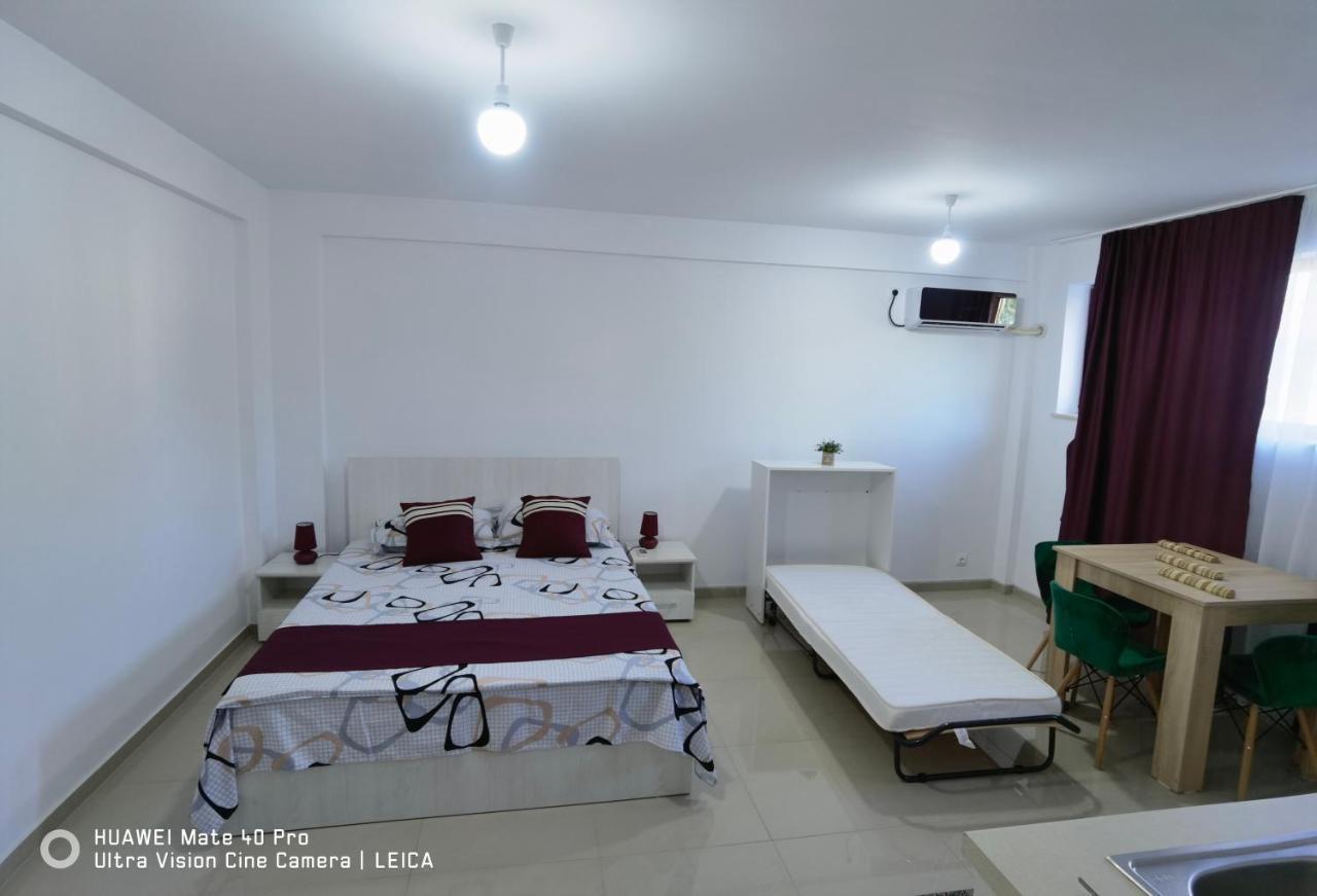 Garsoniera De La Mare Apartment Mangalia Ngoại thất bức ảnh