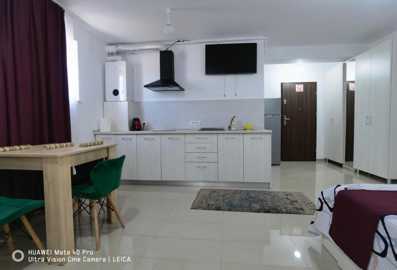 Garsoniera De La Mare Apartment Mangalia Ngoại thất bức ảnh