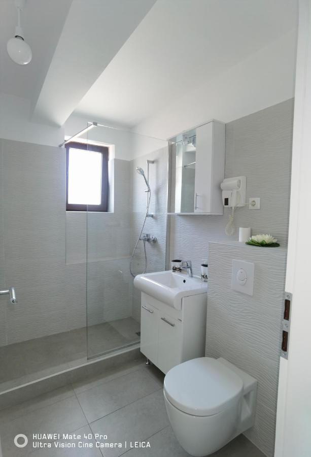 Garsoniera De La Mare Apartment Mangalia Ngoại thất bức ảnh
